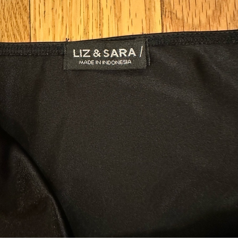 Liz & Sara little black dress satin look deep V thin strap tulip hem Large NEW - Picture 5 of 9